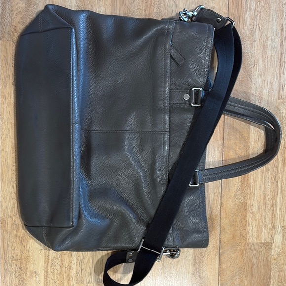 Coach Grey Tote Shoulder bag Carry On Luggage Pebble Leather - Picture 2 of 10